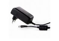 A basso costo universale AC / DC Power Adapter