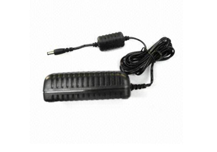 Mini Ktec UK / USA / AU / EU Plug led Universal AC DC Power Adapter (bianco / nero)