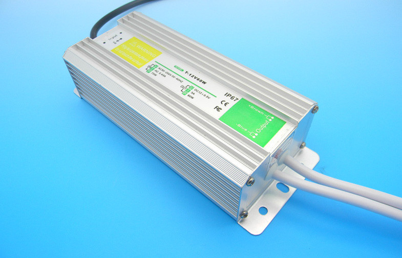 60w il condensatore elettrolitico di alluminio IP68 impermeabilizza il driver costante della corrente LED dell'alimentazione elettrica