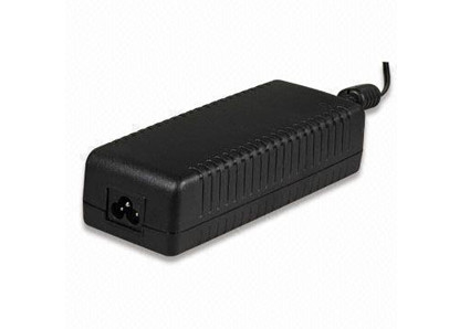 bassa interferenza Universale AC / DC Power Adapter