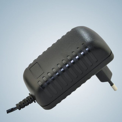 L'adattatore universale EN60950 di corrente alternata del peso leggero 15 W appoggia le serie KTEC di KSAFD