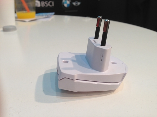 2.1A bianchi si raddoppiano la spina dell'Eu del caricatore dell'adattatore di corrente alternata Del caricatore della parete del Usb, 100 - 240v
