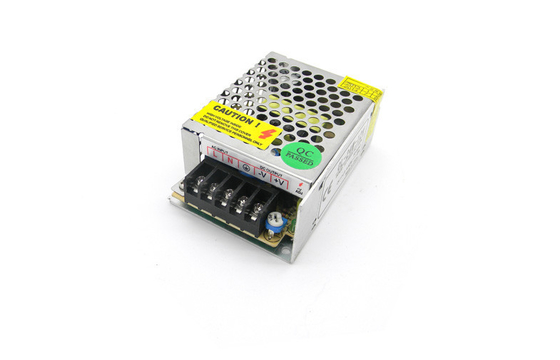 il metallo di 12V 2A 25W ha rivestito la corrente costante a una uscita dell'alimentazione elettrica di tensione della macchina fotografica del CCTV