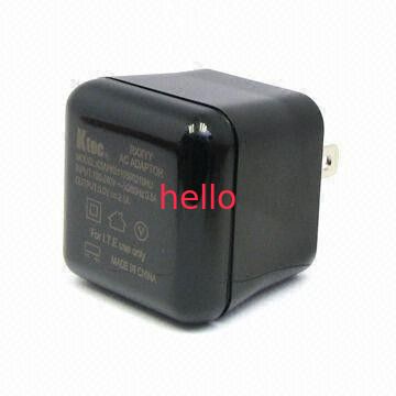 5.0V, 10 al caricatore piano del computer USB dell'adattatore universale di potere di 2,100mA con progettazione extra sicura