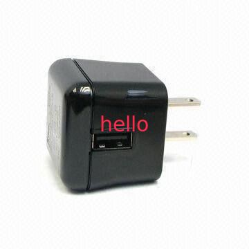 5.0V, 10 al caricatore piano del computer USB dell'adattatore universale di potere di 2,100mA con progettazione extra sicura