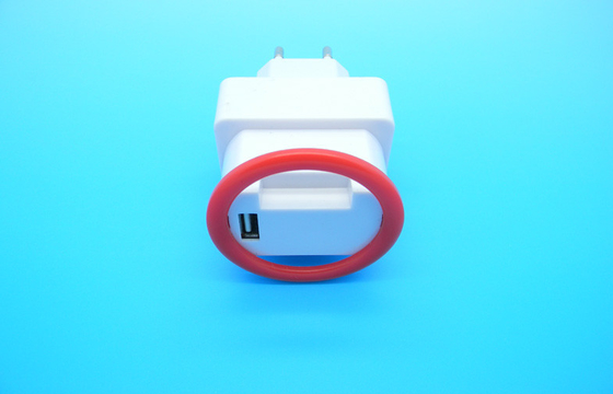 caricatore universale di viaggio di 5V 2000mA USB per gli Smartphones/compressa/IPhone