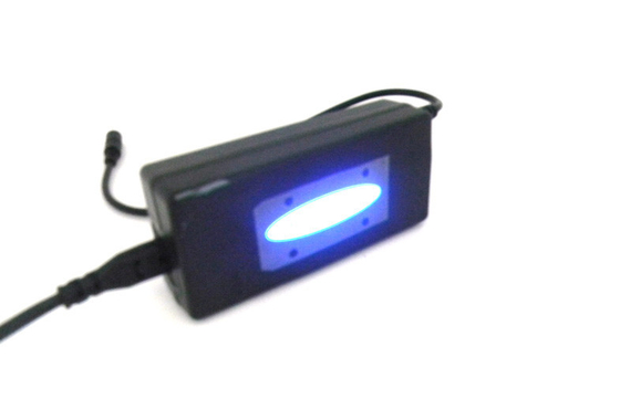 Adattatore universale 5V automatico 2.1A USB di potere del computer portatile Stati Uniti/del Regno Unito 90W con il LED