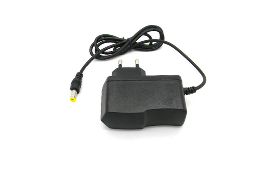 CA all'adattatore 9V 1A sopra tensione per il router, 100-240Vac di potere del supporto della parete di CC