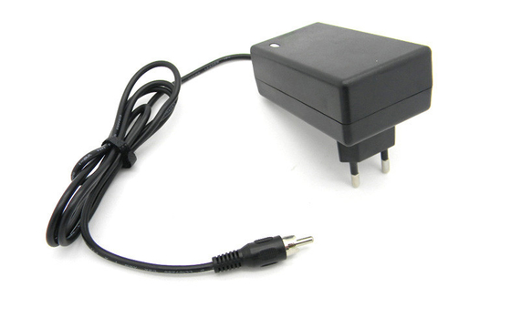 100-240VAC ha introdotto l'adattatore RCA Jack di potere del Parete-supporto della spina 16V 2A di UE per Santral