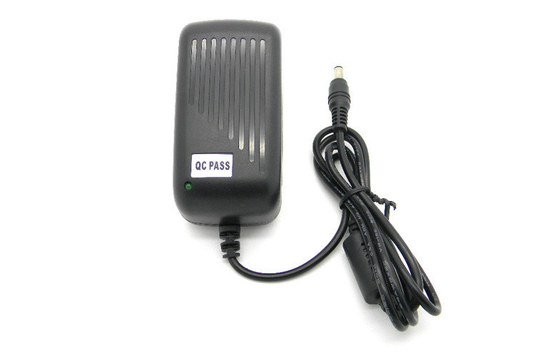 Alimentazione elettrica dell'adattatore 12V 5v 1A 2A AC100-240V di potere di commutazione