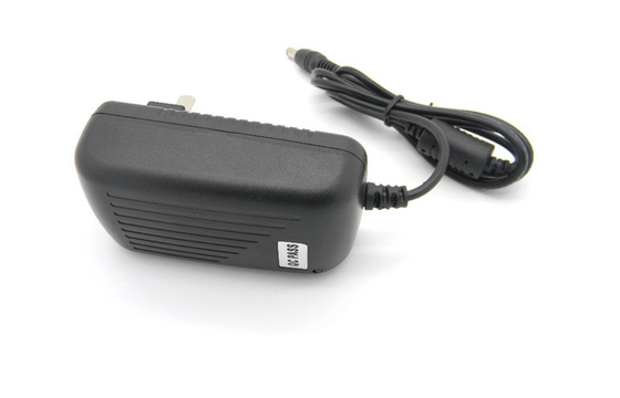 Alimentazione elettrica dell'adattatore 12V 5v 1A 2A AC100-240V di potere di commutazione
