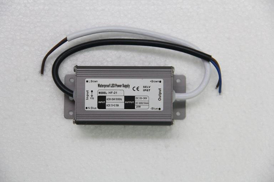 il CA costante della corrente 21W a CC dell'alimentatore in CC 20V, 650mA impermeabilizza l'alimentazione elettrica del LED