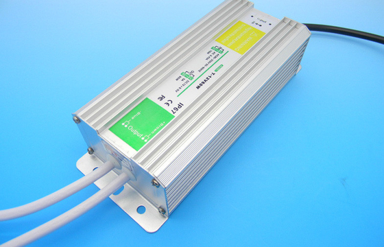 60w il condensatore elettrolitico di alluminio IP68 impermeabilizza il driver costante della corrente LED dell'alimentazione elettrica
