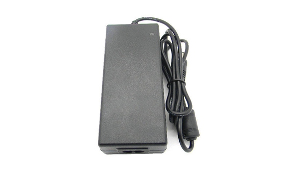Alimentazione elettrica di commutazione/adattatore da tavolino elettrici di esterno 12V 5A