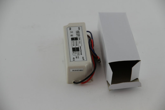 300 VCA di 3A 36W di gamma completa del driver impermeabile costante di tensione LED per la macchina fotografica del CCTV