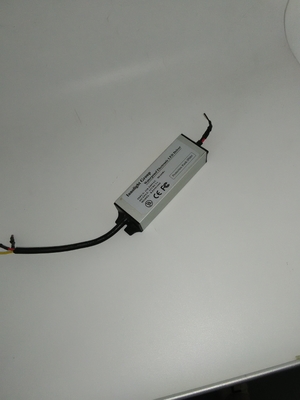 Alimentazione elettrica impermeabile del driver del LED, driver di tensione LED di 12V 3A Constact
