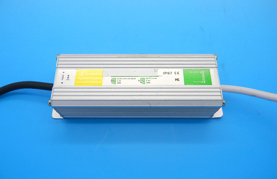 Alto Efficency 30W impermeabilizza l'alimentazione elettrica per la corrente costante 12V della luce la contabilità elettromagnetica IP67 del LED