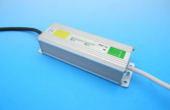 Alto Efficency 30W impermeabilizza l'alimentazione elettrica per la corrente costante 12V della luce la contabilità elettromagnetica IP67 del LED