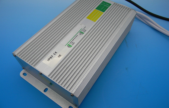 materiale elettrico del driver impermeabile di alta efficienza LED di 200W 12V all'aperto