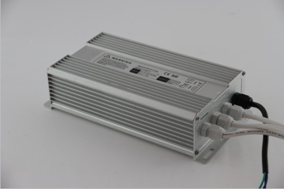 24V driver impermeabile accurato 200W 8300mA, driver di CC LED della luce di EPA3050B contabilità elettromagnetica LED
