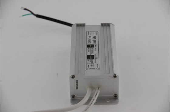 La CC 60W del portatile 24 V impermeabilizza la cassa di Platic dell'alimentazione elettrica del driver del LED con EN55022 classe A
