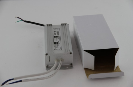 La CC 60W del portatile 24 V impermeabilizza la cassa di Platic dell'alimentazione elettrica del driver del LED con EN55022 classe A