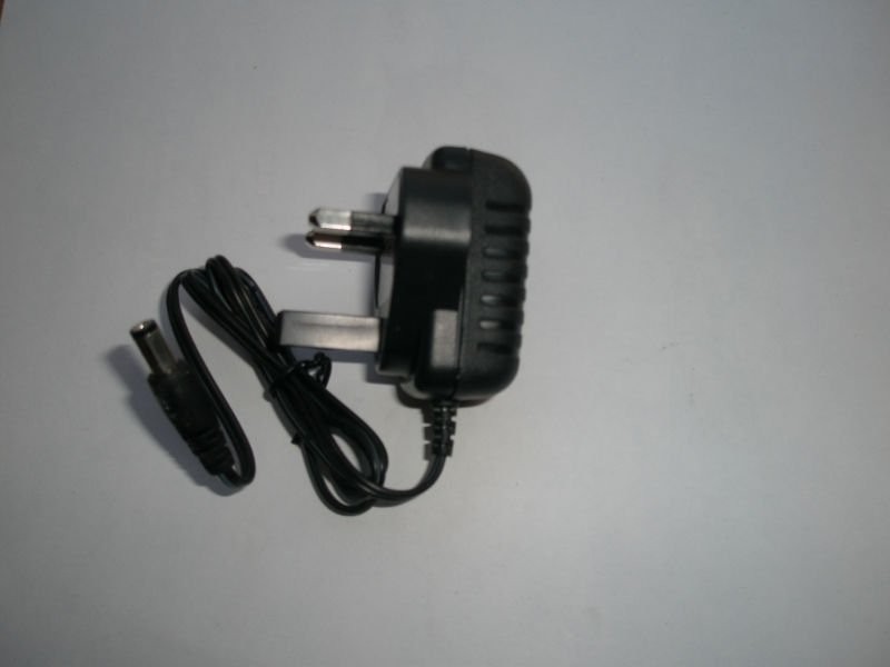 13.5W Eco amichevole monofase Portable Universal AC DC Power Adapter (UK, USA, AU, EU)